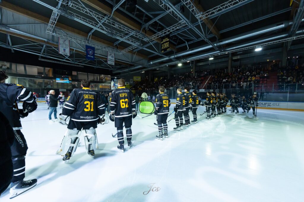 photo de l'article Une soirée référence à l’Iceberg : Strasbourg s’impose 8-3 face à Lyon