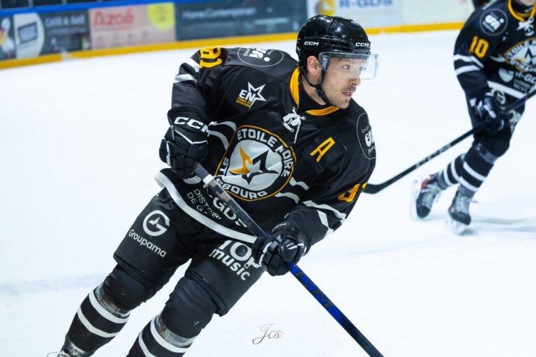 photo de l'article UNE SEMAINE À L’ICEBERG : ENTRE ESPOIRS, AMBIANCE DE FEU ET CRUEL RÉALISME