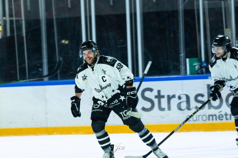 photo de l'article L’Étoile Noire s’impose avec autorité dans le derby retour face à Épinal (4-1)